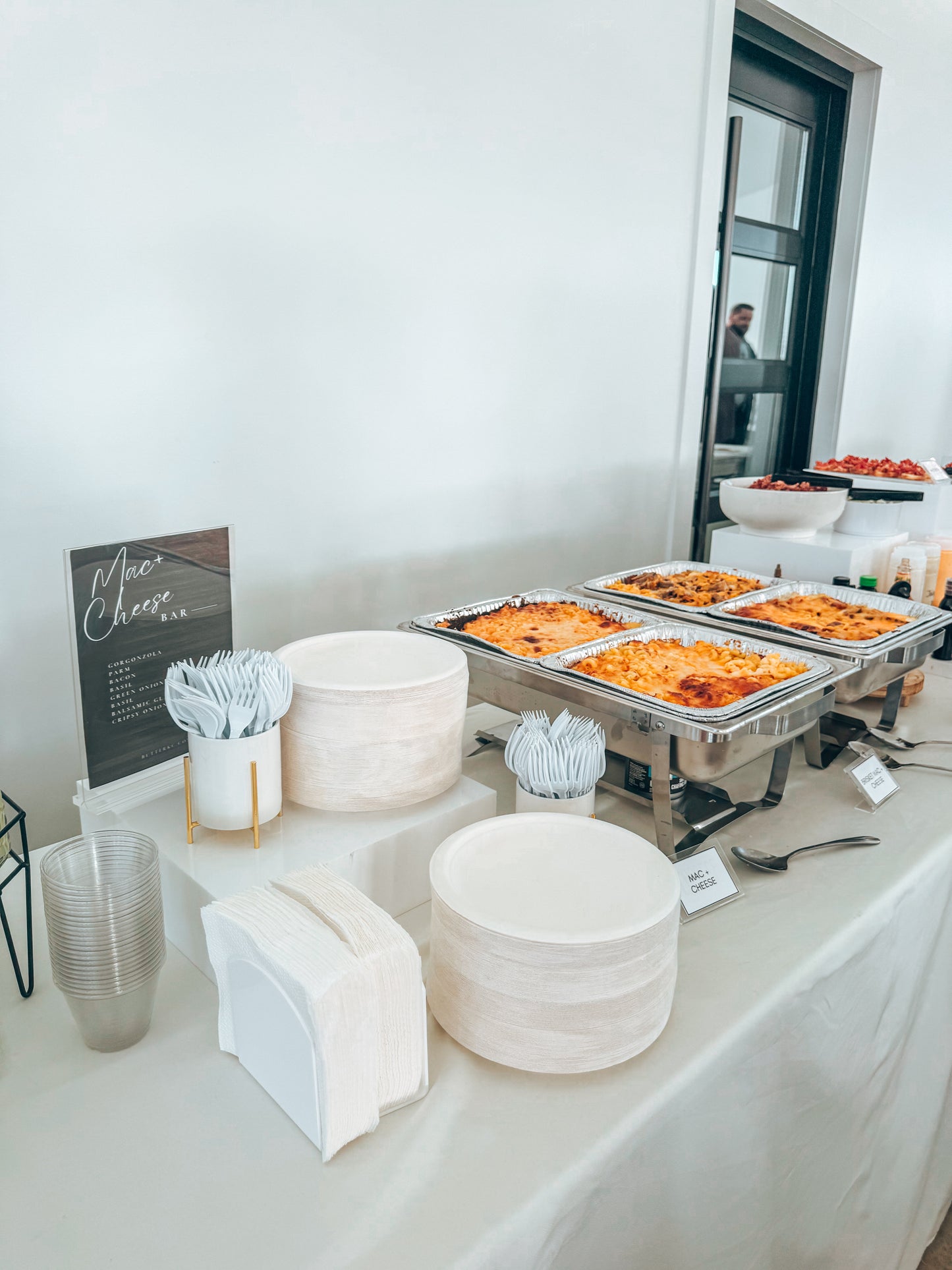 Mac + Cheese Bar | Serves 20