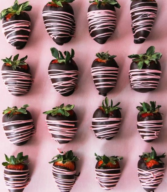 Chocolate Dipped Strawberries (per dozen)
