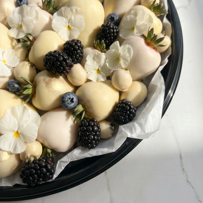 The Cottage Berry Tray