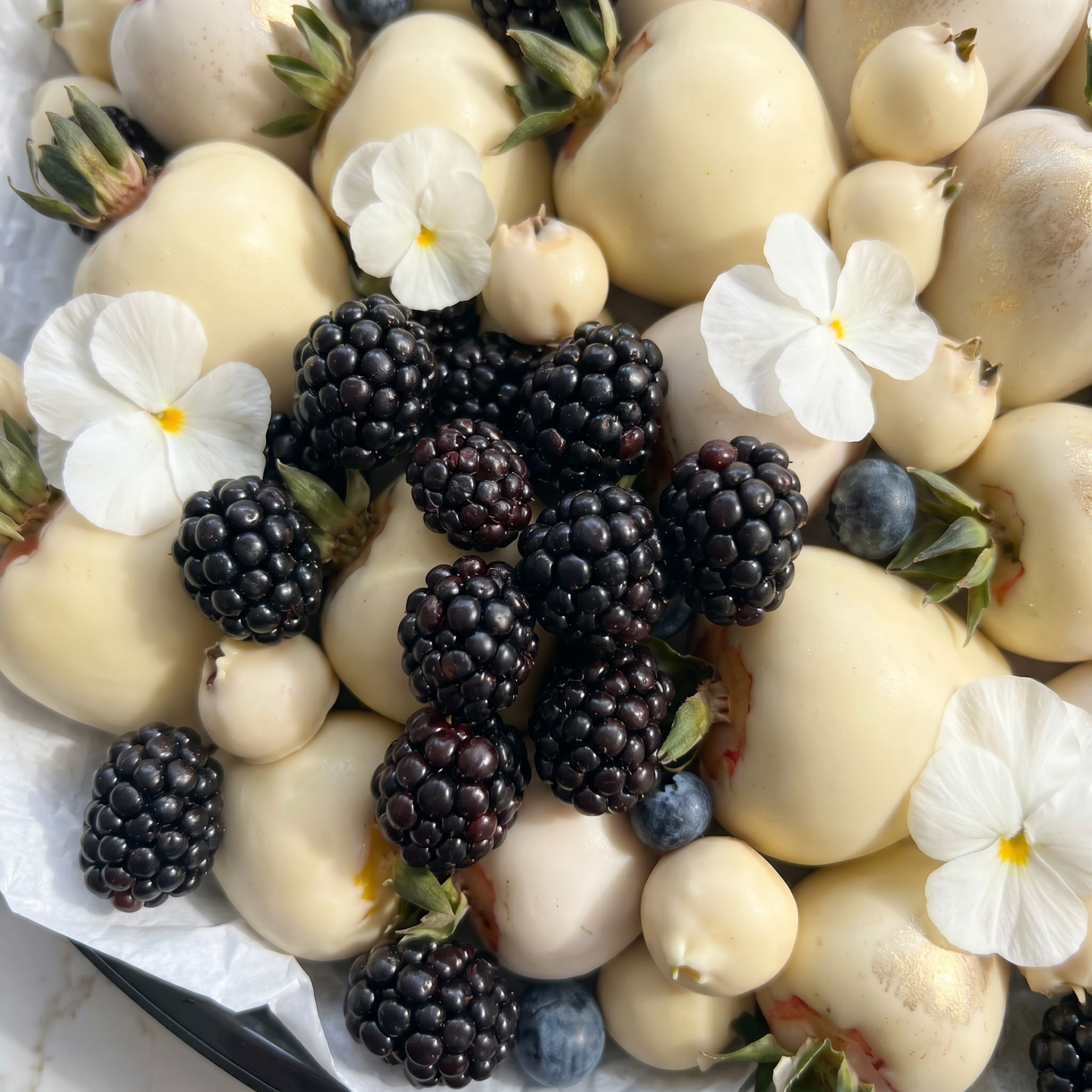 The Cottage Berry Tray
