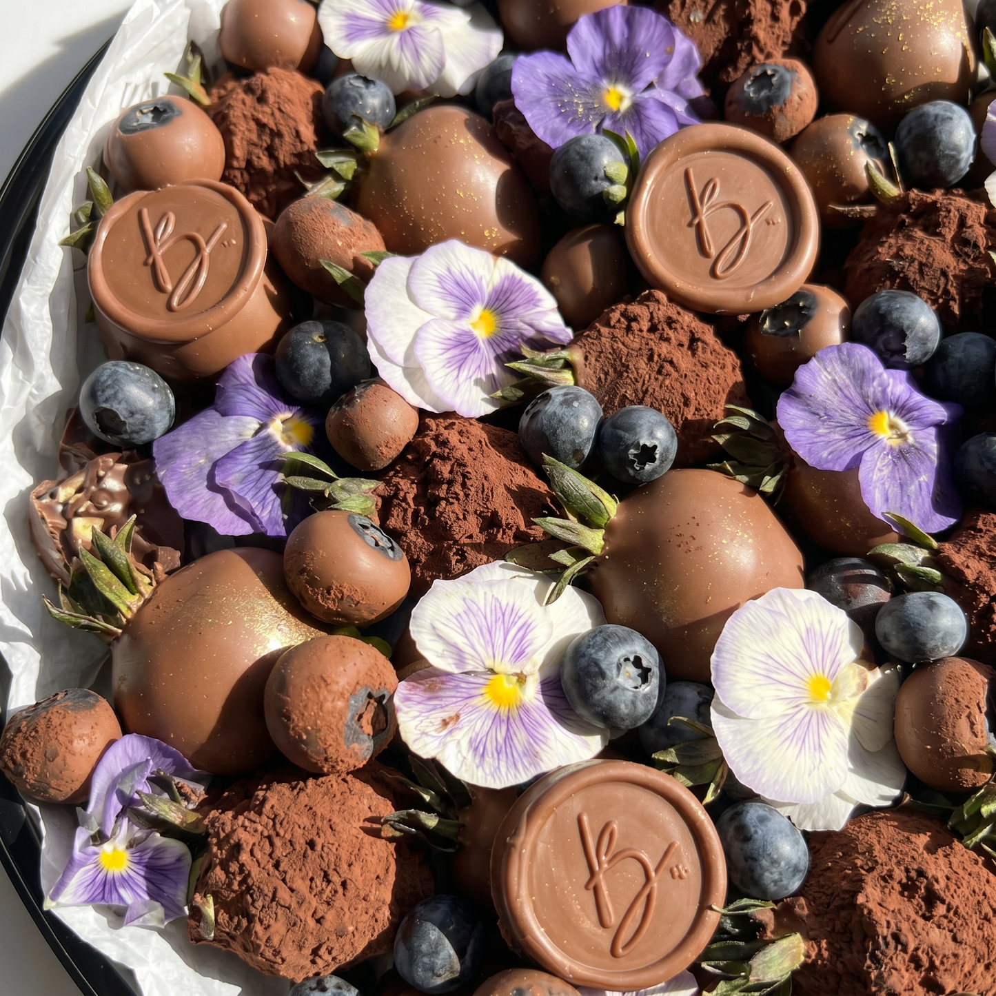 The Midnight Garden Berry Tray
